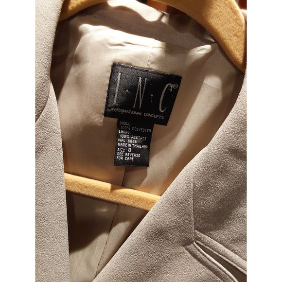 International Concepts Latte Look 3 Button Lined Lightweight Blazer. Size 8 - Picture 10 of 12